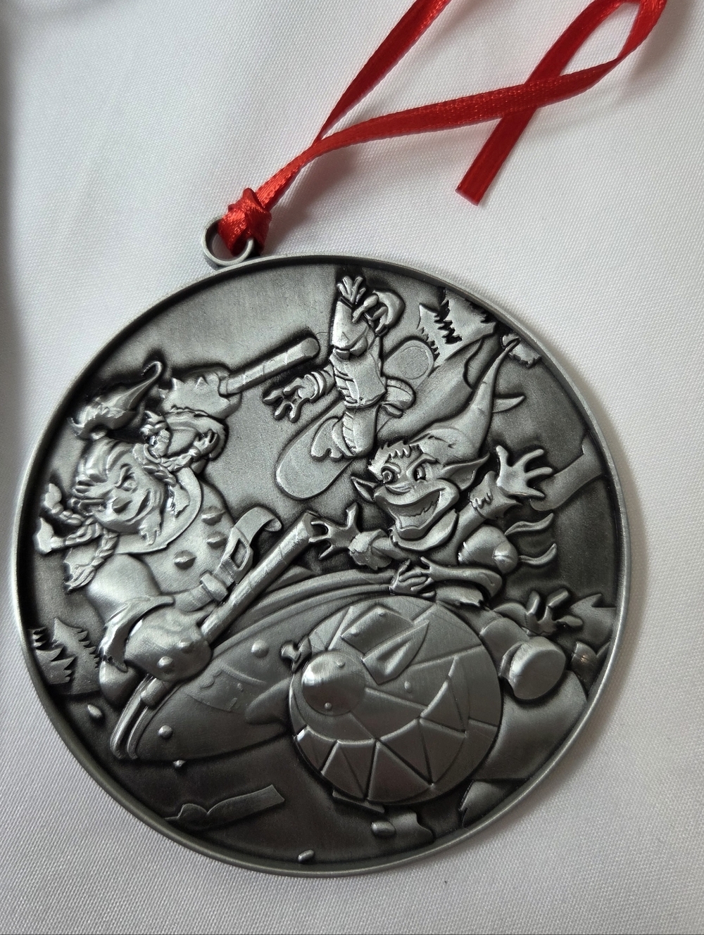 Blizzard Entertainment 2013 Holiday Party Ornament Rare Employee Collectible